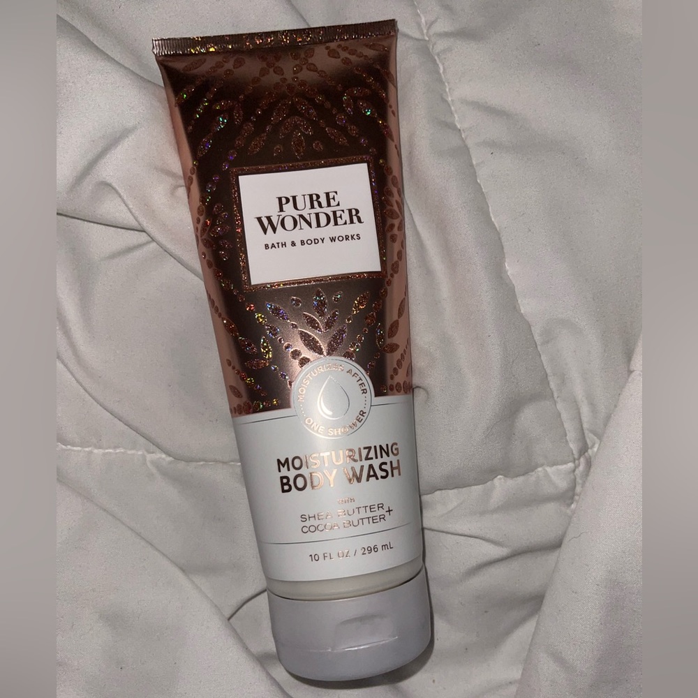 BRAND NEW Bath and Body Works Pure Wonder Moisturizing Body Wash